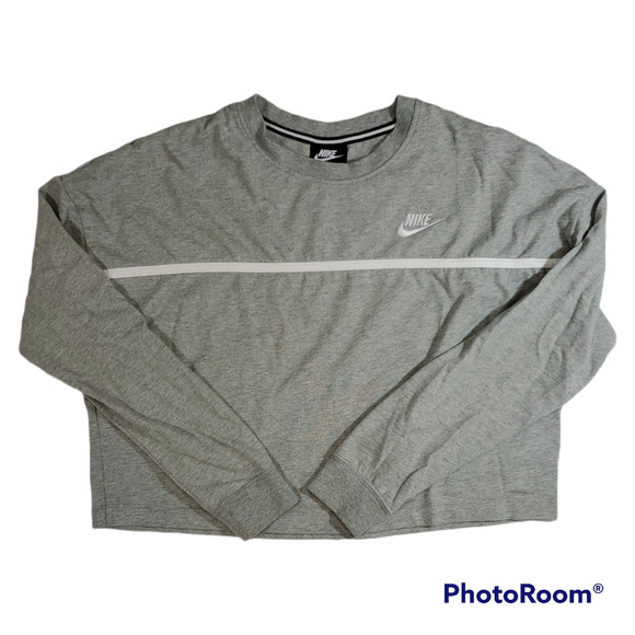 Nike Tops - Nike | Grey Long Sleeve Crop Top | Size Medium
